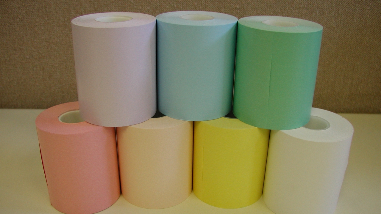  MaxStick X2 Colors uses an 80 gram base material with a full adhesive pattern that is claimed to increase the long term durability and water resistance of the label
