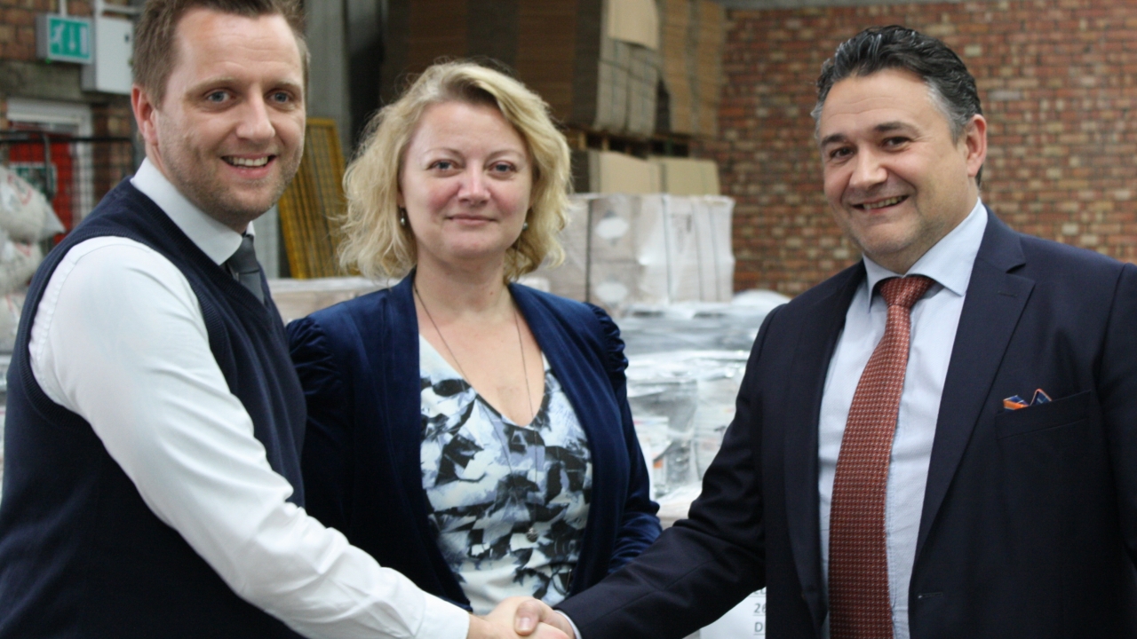 Pictured (from left): Darren Hallett, international technical sales manager at Pulse Roll Label Products; Heidi Graff, managing director at RR Print; and Kim Rasmussen, RR Print CFO