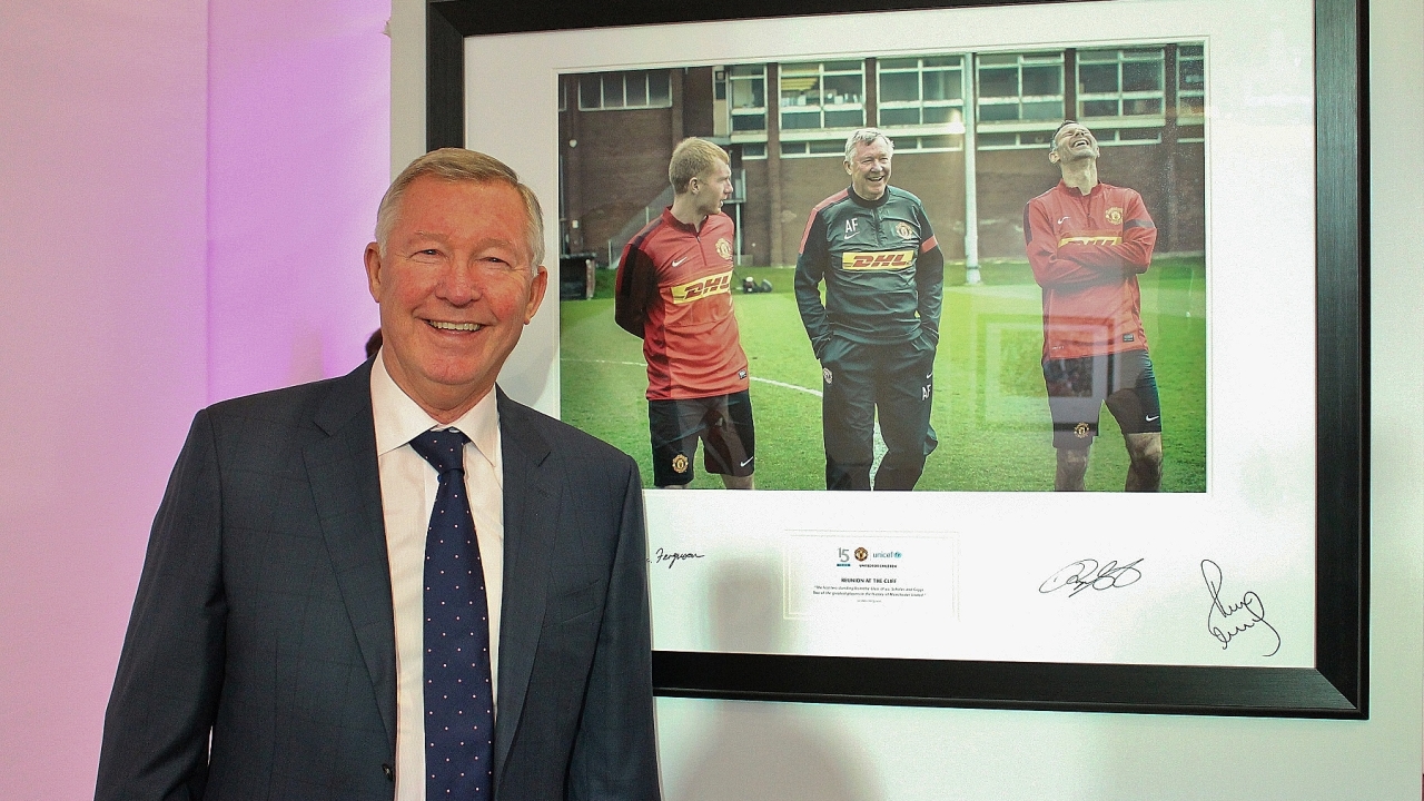 Sir Alex Ferguson with some of the images printed by Epson that he has chosen to raise money for United for UNICEF Sir Alex Ferguson with some of the images printed by Epson that he has chosen to raise money for United for UNICEF