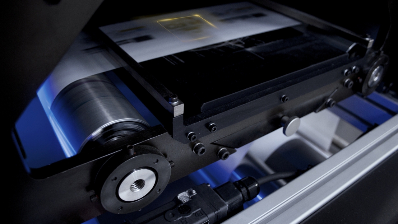 the X-350 is a modular laser station that can cut materials up to 350mm wide with an infinite length. It is capable of reaching cutting speeds of up to 100m/min the X-350 is a modular laser station that can cut materials up to 350mm wide with an infinite length. It is capable of reaching cutting speeds of up to 100m/min