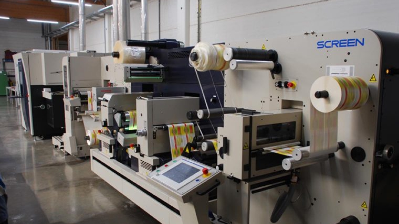 Digi-Paq has launched as a new Belgian label printing company, and has invested in a Screen Truepress Jet L350UV with in-line Screen JetConverter as it seeks to capitalize on the trend for increased versioning and personalization Digi-Paq has launched as a new Belgian label printing company, and has invested in a Screen Truepress Jet L350UV with in-line Screen JetConverter as it seeks to capitalize on the trend for increased versioning and personalization
