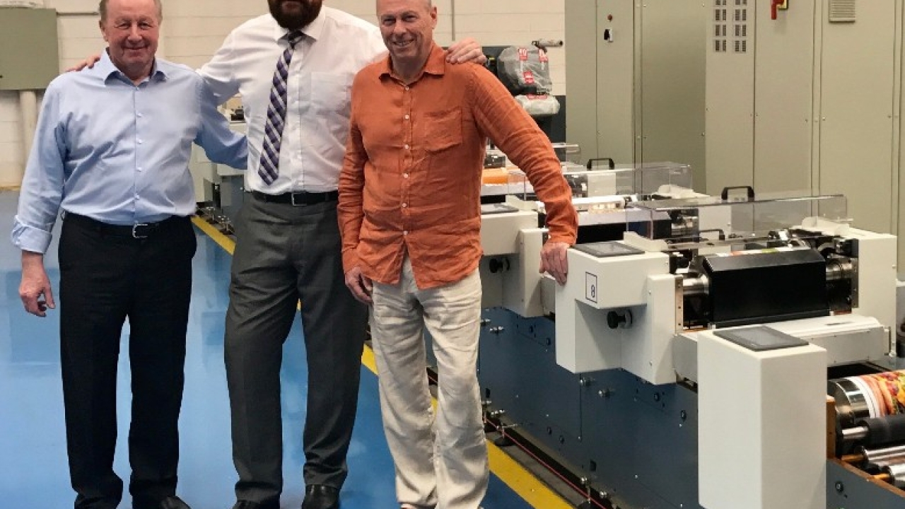 John Mayers, managing director of PID Labelling, visited Etirama’s factory outside Sao Paulo in March, together with Tony Barrett of Etirama agent Grafitec Web John Mayers, managing director of PID Labelling, visited Etirama’s factory outside Sao Paulo in March, together with Tony Barrett of Etirama agent Grafitec Web