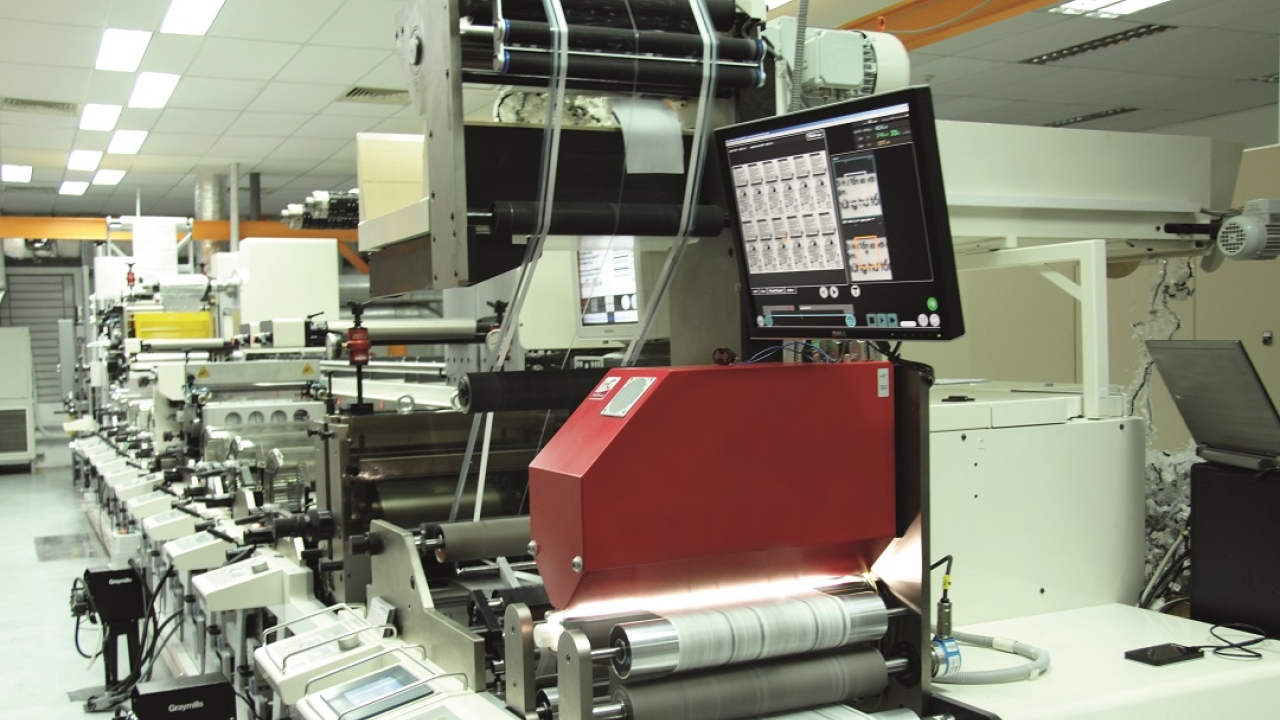 A press demo on the Bobst stand at Labelexpo Europe 2015