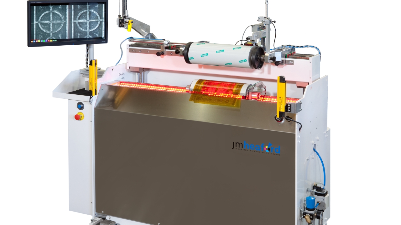 ased on the same technology platform as its AutoMounter for flexible packaging, the new Label AutoMounter has been designed to eliminate the need for skilled operators in plate mounting