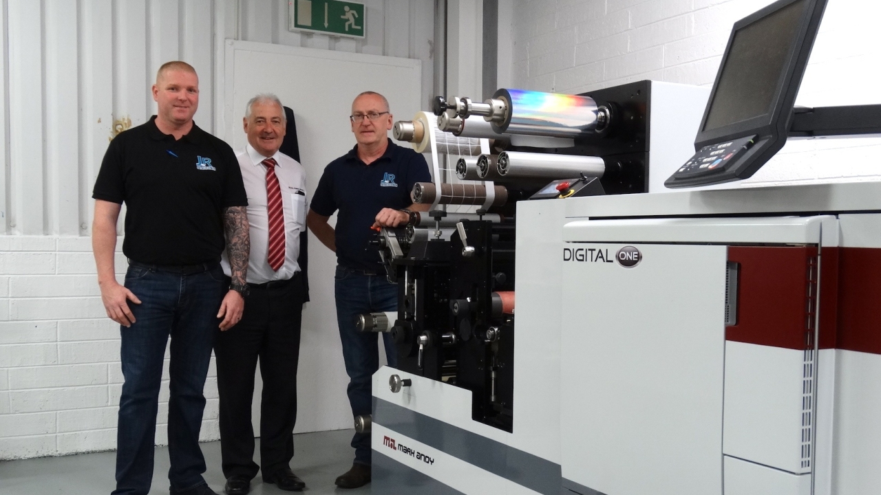 R Labels, which was established in 1978 by Ron Carson, and is now managed by his son Andrew, is a 100 percent trade house R Labels, which was established in 1978 by Ron Carson, and is now managed by his son Andrew, is a 100 percent trade house