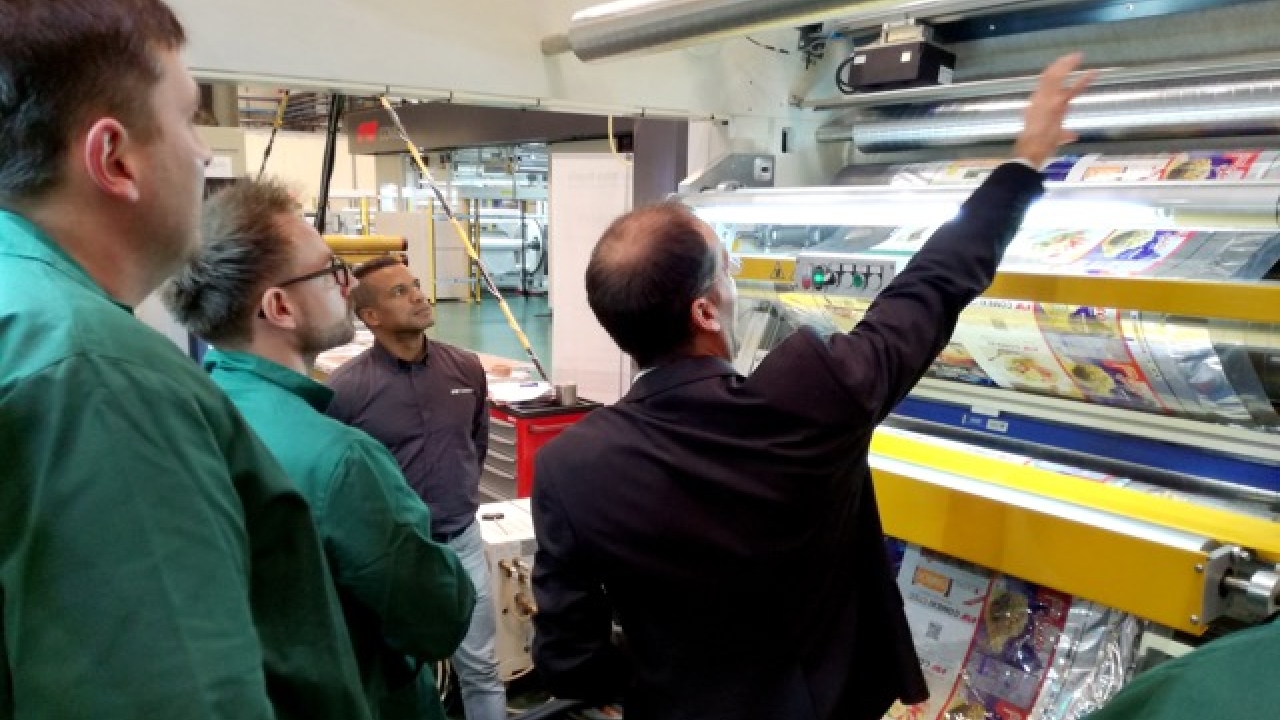 This advanced technical session, never done before in German language, follows the ‘great success’ obtained during the first laminating course in German that took place at the end of March This advanced technical session, never done before in German language, follows the ‘great success’ obtained during the first laminating course in German that took place at the end of March