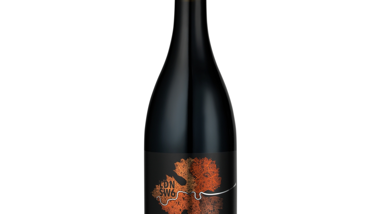 Royston Labels was honoured for labels on King’s Cross wine bottles, printed using UV flexo in six colors on a metallic substrate, with a deep black background and varnish; this entry also came out as winner in the Marketing/End-uses Group category Royston Labels was honoured for labels on King’s Cross wine bottles, printed using UV flexo in six colors on a metallic substrate, with a deep black background and varnish; this entry also came out as winner in the Marketing/End-uses Group category