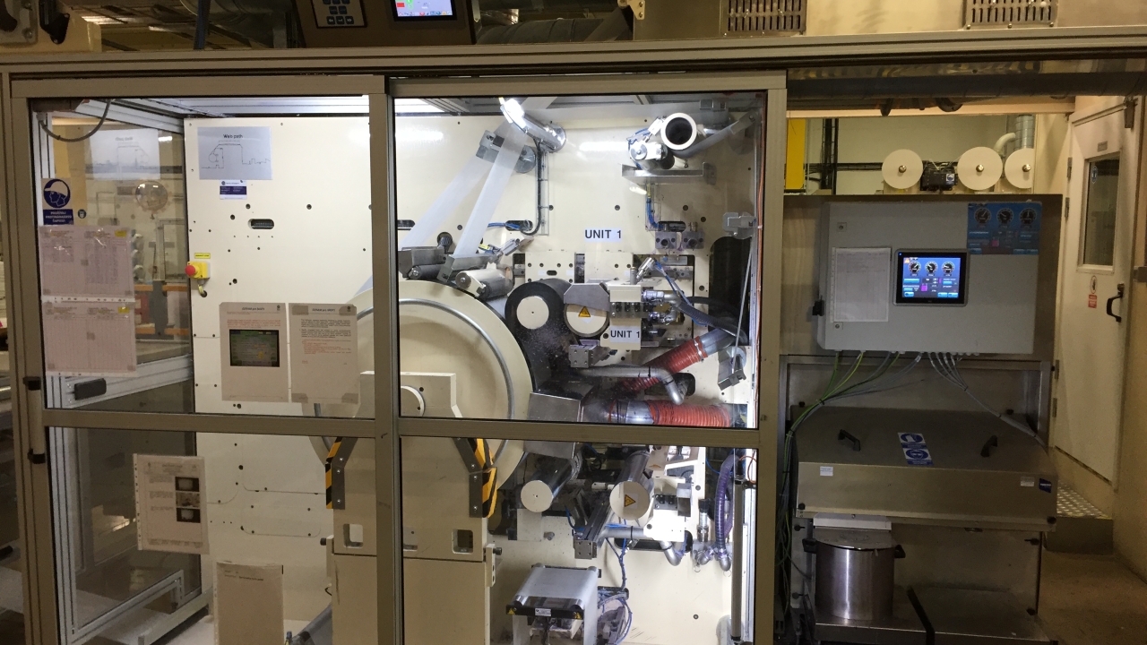 Tresu’s F10 iCon ink supply system and printing unit, integrated in a converting line for female hygiene products at SCA Gemerská Hôrka