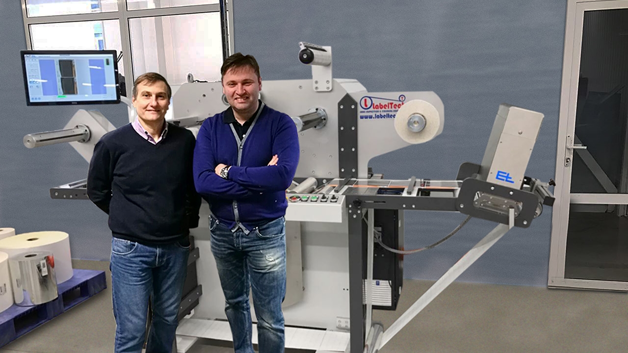 Labeltech Ortles rewinder fitted with an E+L Smartscan camera Labeltech Ortles rewinder fitted with an E+L Smartscan camera