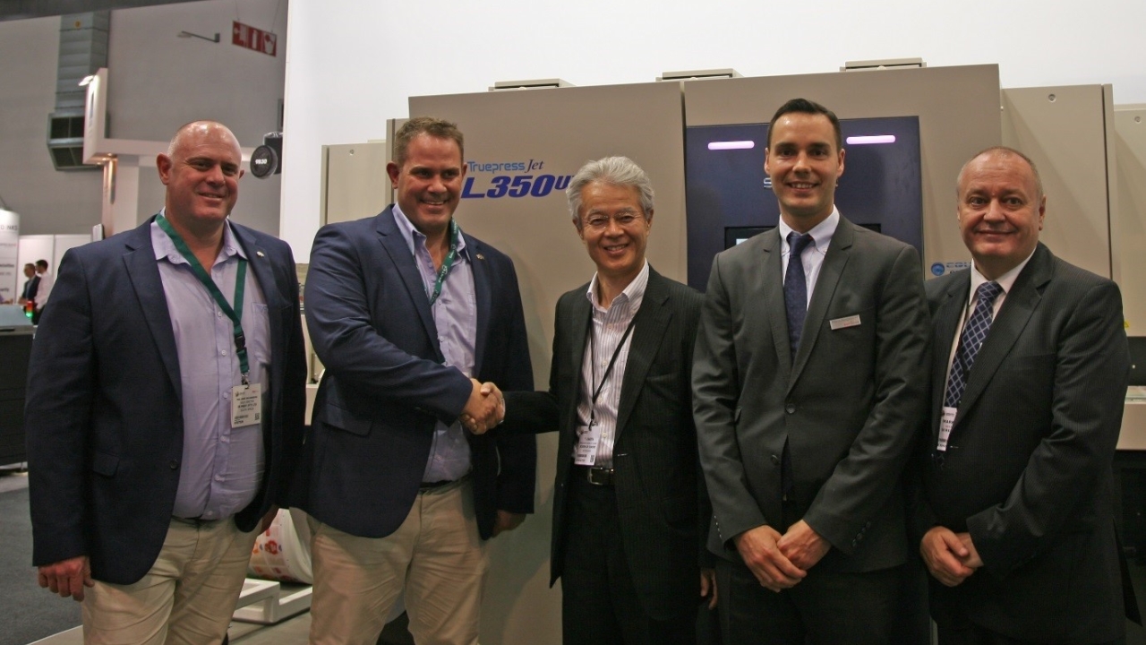 Pictured (from left): Paul van Rensburg, VR Print; Hilton van Rensburg, VR Print; Takanori Kakita, Screen Europe; Pascale Aengenvoort, Rotocon; Mark Sherman, Screen Europe Pictured (from left): Paul van Rensburg, VR Print; Hilton van Rensburg, VR Print; Takanori Kakita, Screen Europe; Pascale Aengenvoort, Rotocon; Mark Sherman, Screen Europe