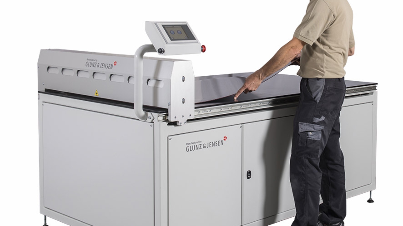 Glunz & Jensen introduces FlexPose UV-LED Glunz & Jensen introduces FlexPose UV-LED