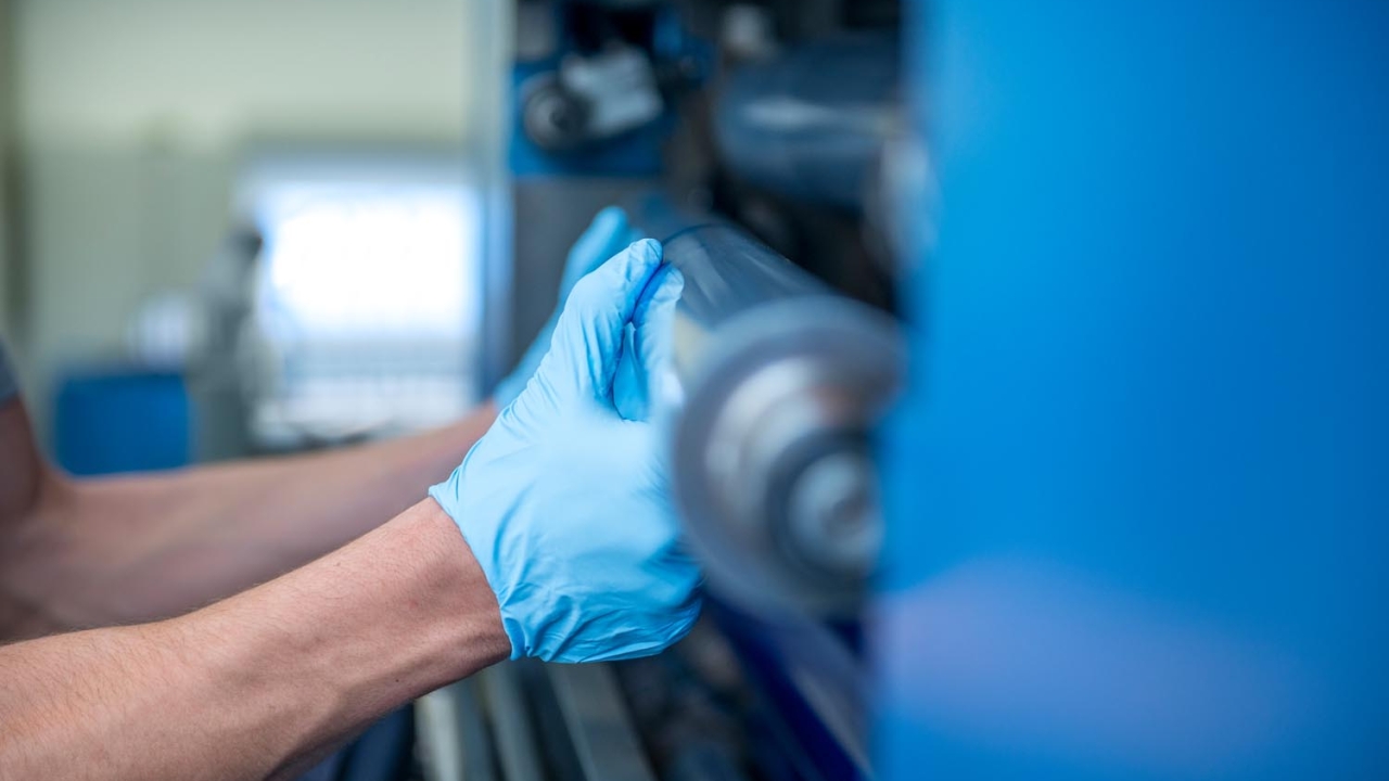 Koenig & Bauer (UK) introduces roller service package Koenig & Bauer (UK) introduces roller service package