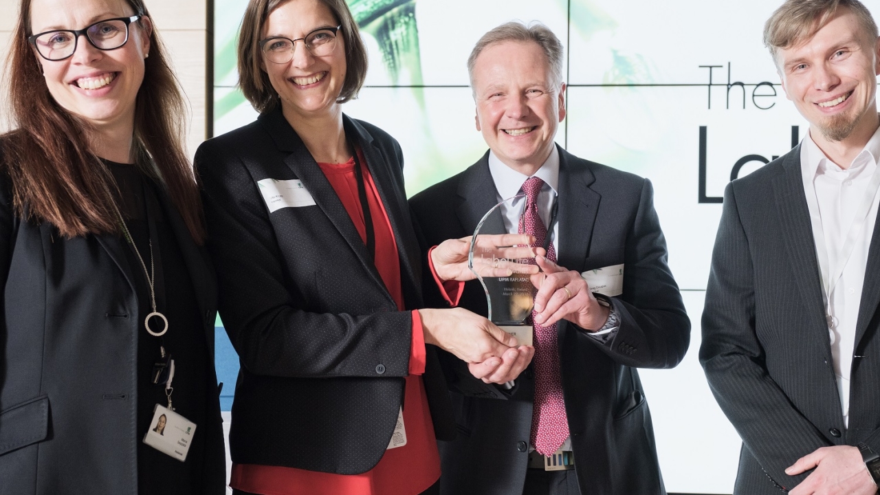 Henkel’s award-winning approach consists of two initiatives; International Forscherwelt (Researcher's World) initiative and Sustainability School Project Henkel’s award-winning approach consists of two initiatives; International Forscherwelt (Researcher's World) initiative and Sustainability School Project