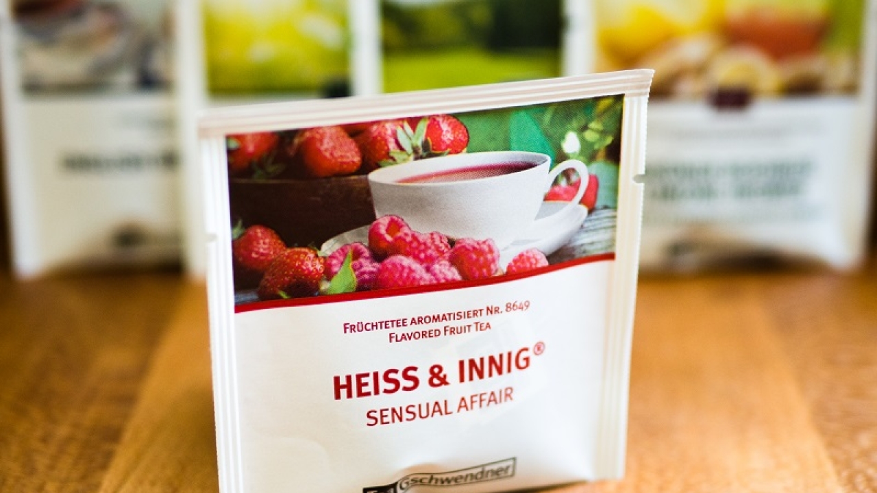 TeeGschwendner, a specialist tea retailer, has opted to use Sappi Guard barrier paper for its newly-developed MasterBag Pyramid tea bag TeeGschwendner, a specialist tea retailer, has opted to use Sappi Guard barrier paper for its newly-developed MasterBag Pyramid tea bag