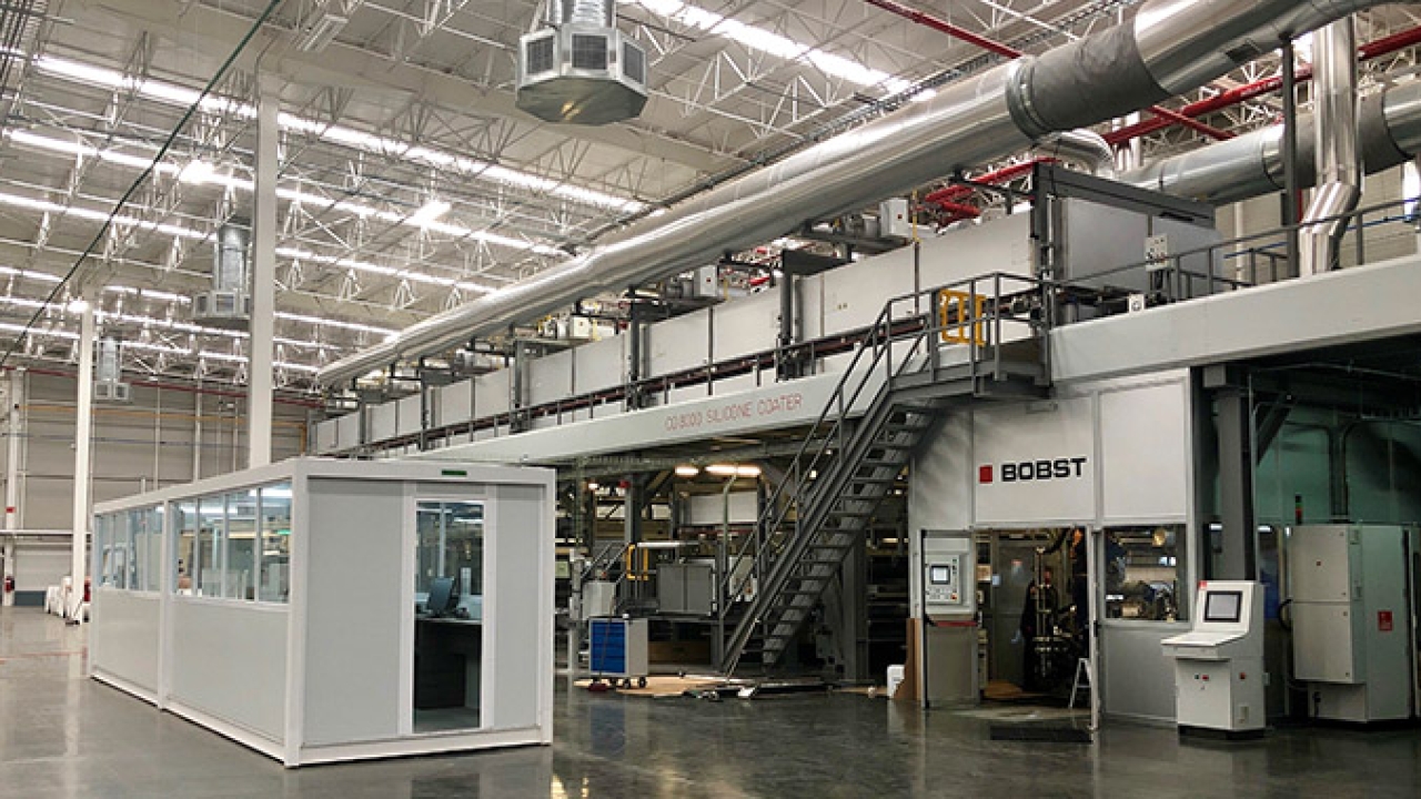 Bobst CO 8000 silicone liner machine at the production facilities of Itasa, Querétaro, México