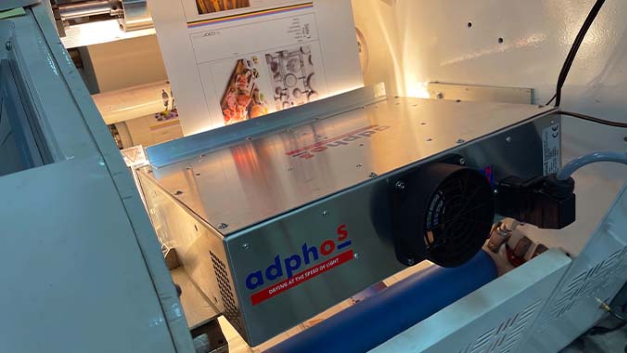 Colordyne and Adphos have collaborated on a dryer tailored to meet the specific needs of Colordyne’s ChromaPlex LT print engine