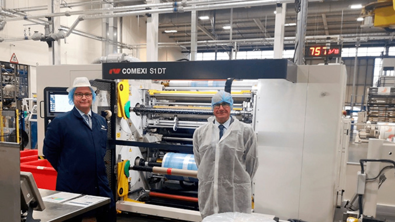 Roberts Mart & Co has installed the second, highly automated Comexi S1 DT slitter to increase production quality and productivity
