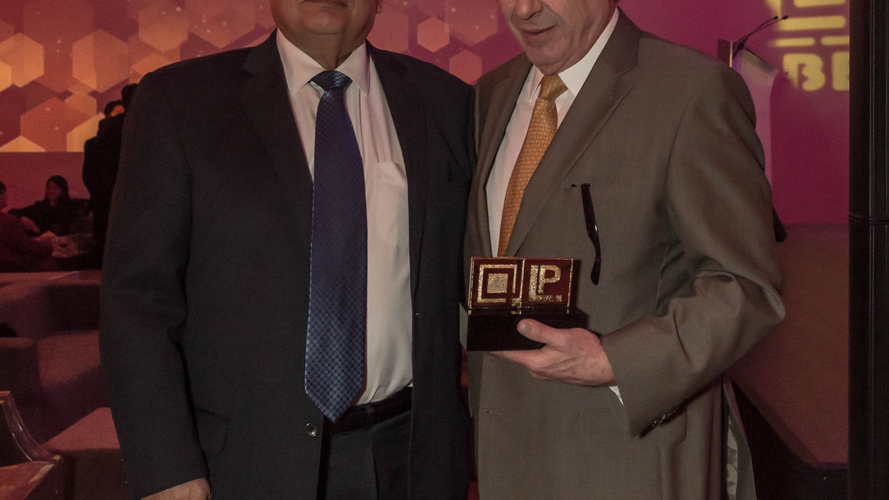 David Cárdenas, Grupo Romo (right) David Cárdenas, Grupo Romo (right)