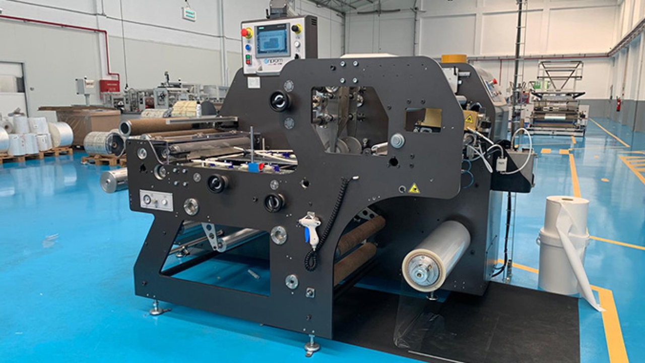 Multisac has installed an eRS60 sleeve seaming machine from Enprom Solutions 