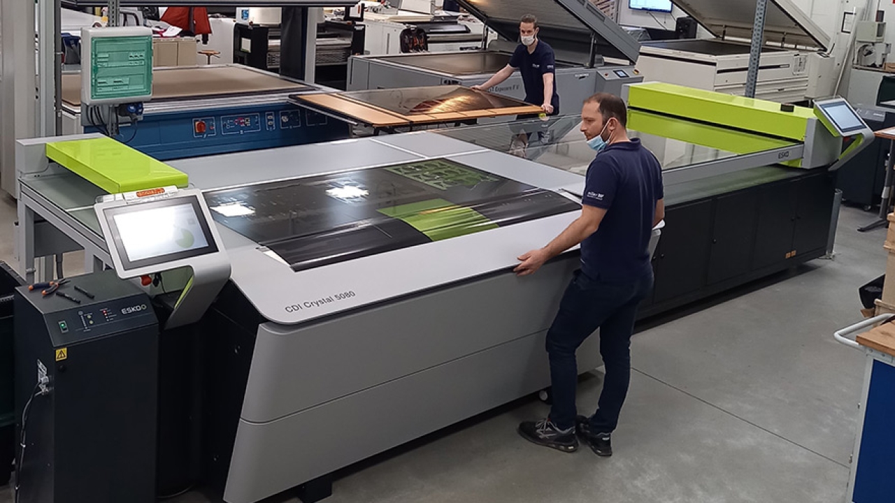 Miller Graphics Group has invested in the latest technology from Esko to become the first company to fully automate the platemaking process in the French and Swedish markets