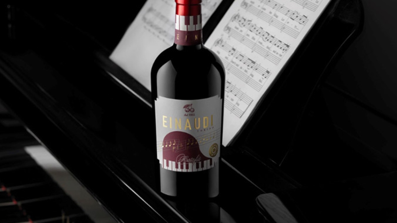 Fedrigoni Self-Adhesive has launched a new range of premium papers made from 100 percent recycled fibers, designed for high-end wines, spirits, craft beers, gourmet foods and cosmetic products