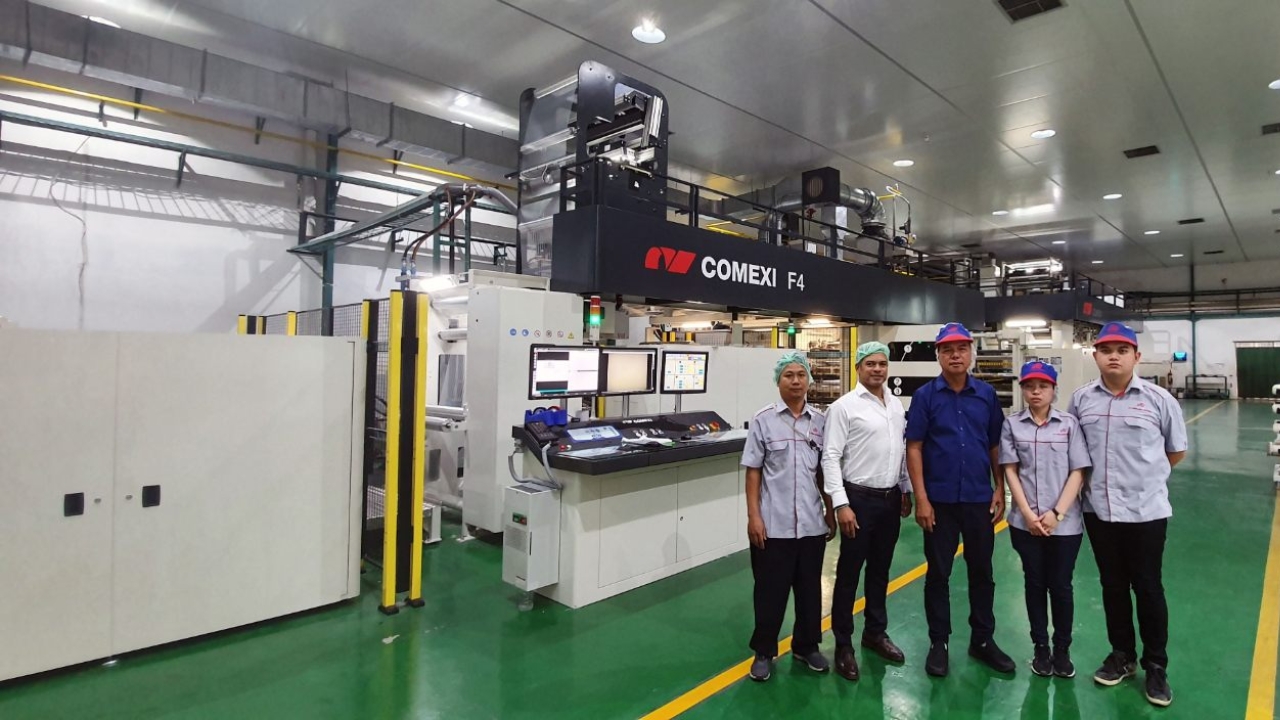 Indonesian flexible packaging manufacturer, Prima Jaya Eratama, has bought a Comexi F4 press and a Comexi ML1 MC laminator, that have been installed at its facilities in Tangerang.