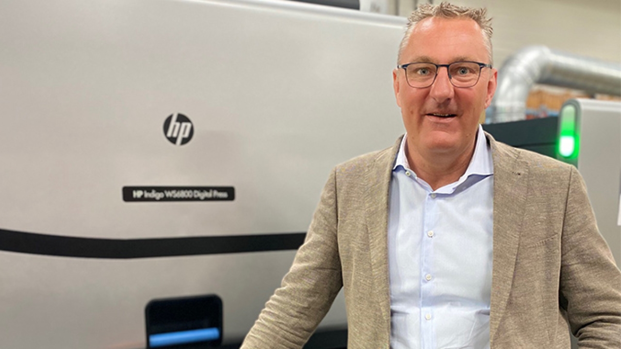 Cees Schouten, operations director at Geostick Group in from of one of the older WS6800 presses