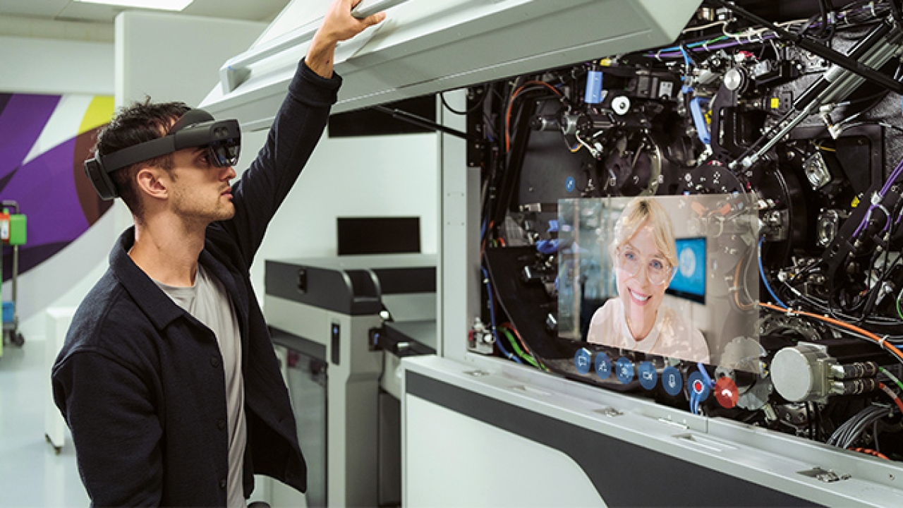 HP has collaborated with Microsoft to develop HP xRServices creating a virtual-real world combination in which customers can connect with HP engineers 