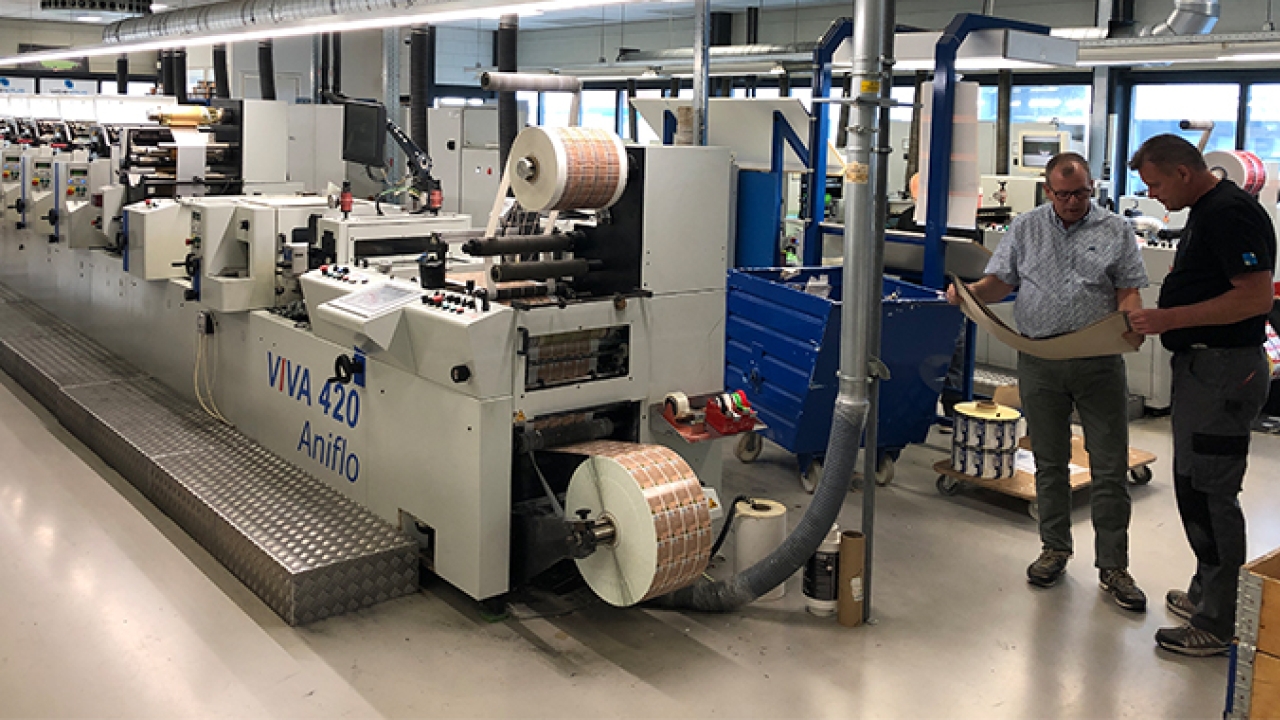 LabelPlus installs Toray Imprima printing plates