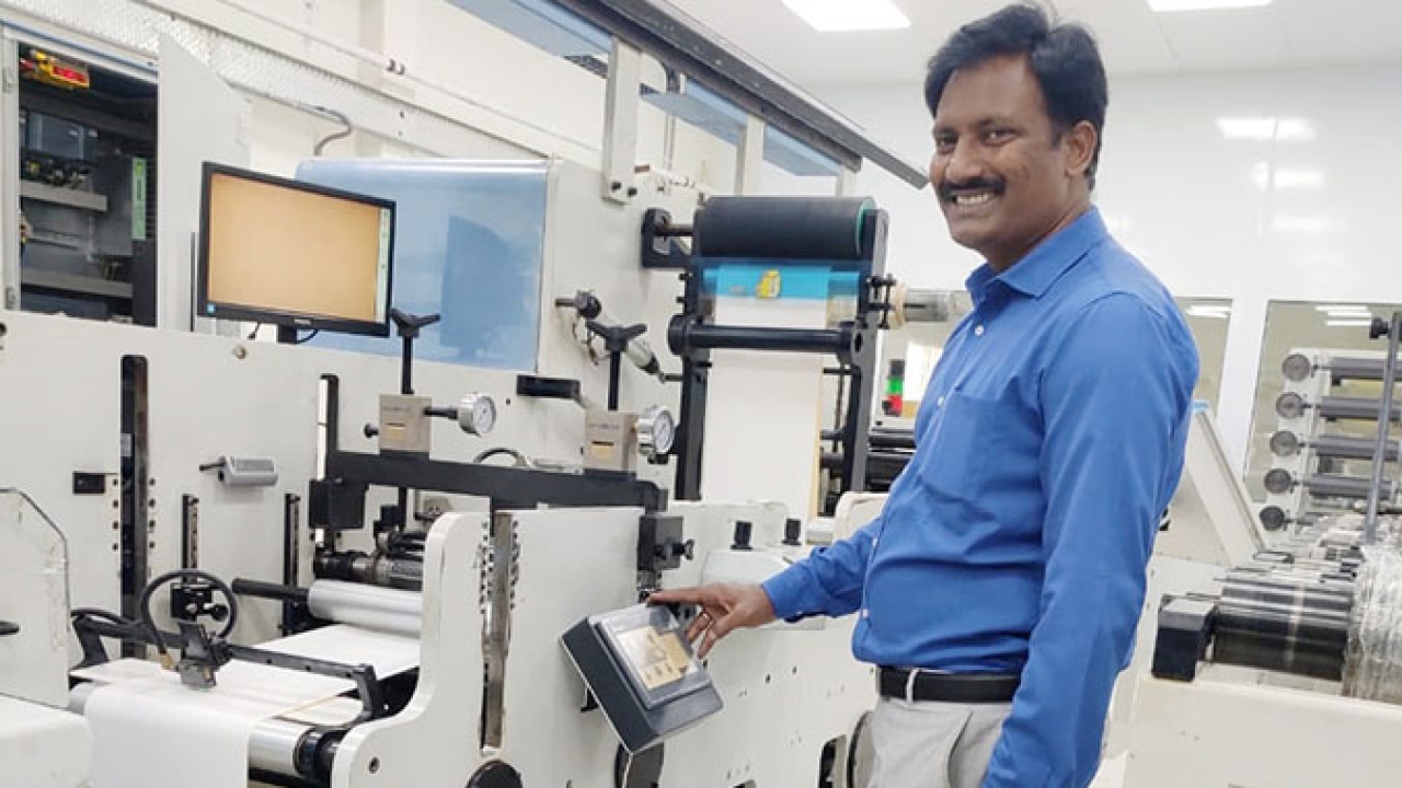Muralidhar T, director of Medpack India with his Tecnocut E-Diff system for narrow web presses Muralidhar T, director of Medpack India with his Tecnocut E-Diff system for narrow web presses