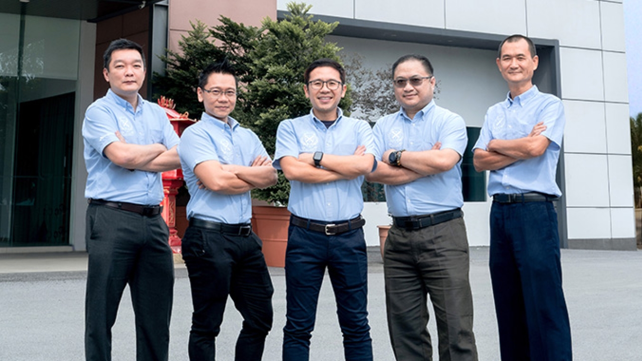 L-R: James Liew, Yew Jin, Edmund Chan, Keith Teh, and Quek Keen Chai from Mega Label