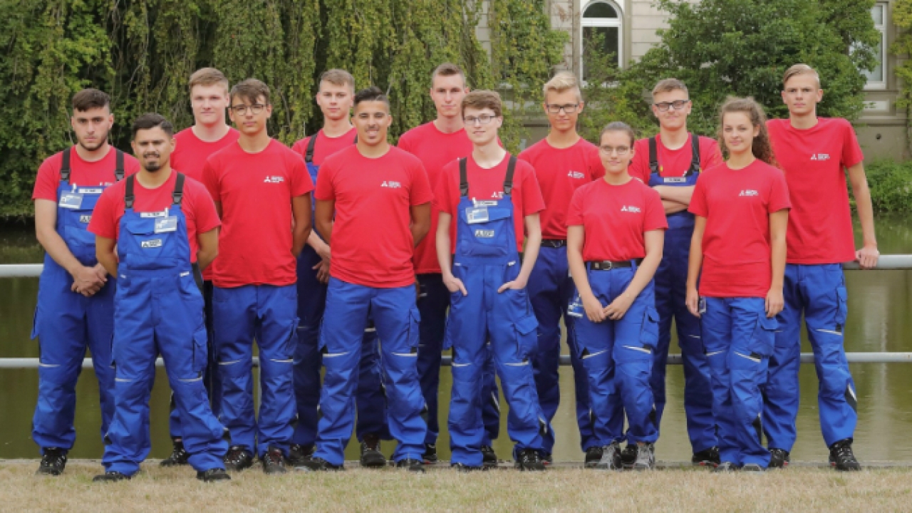 19 apprentices who recently joined Mitsubishi HiTec Paper