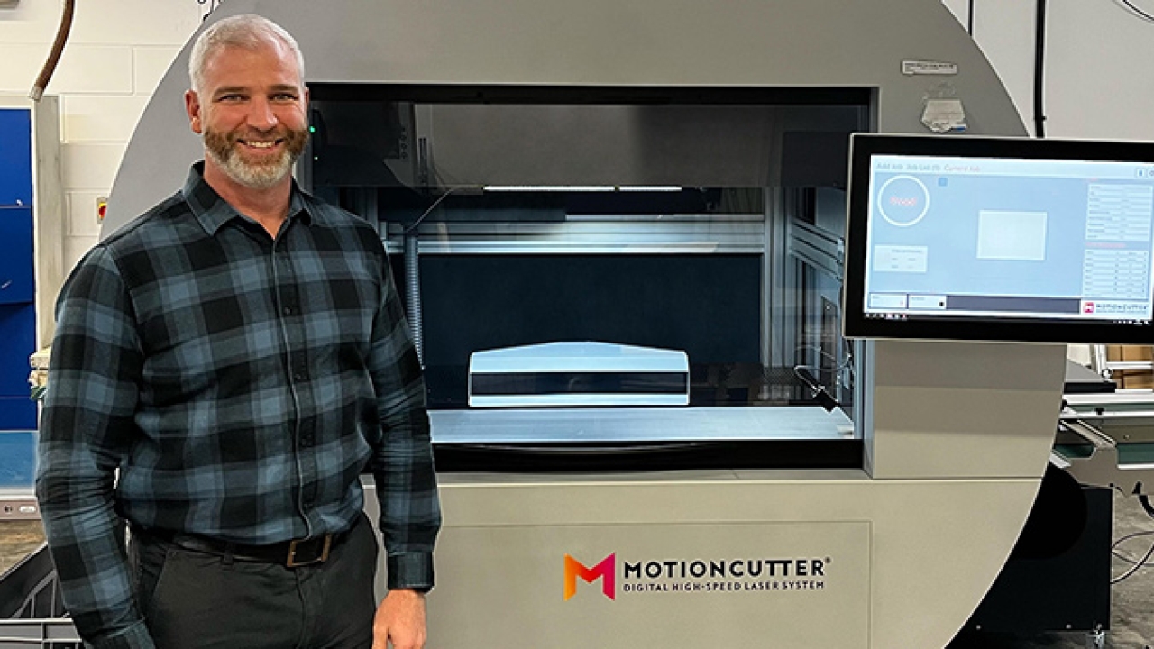 Solopress has become the first UK customer to receive and use the new Konica Minolta Motioncutter 23 to cut, kiss cut, engrave, perforate, crease, and personalize in a single pass