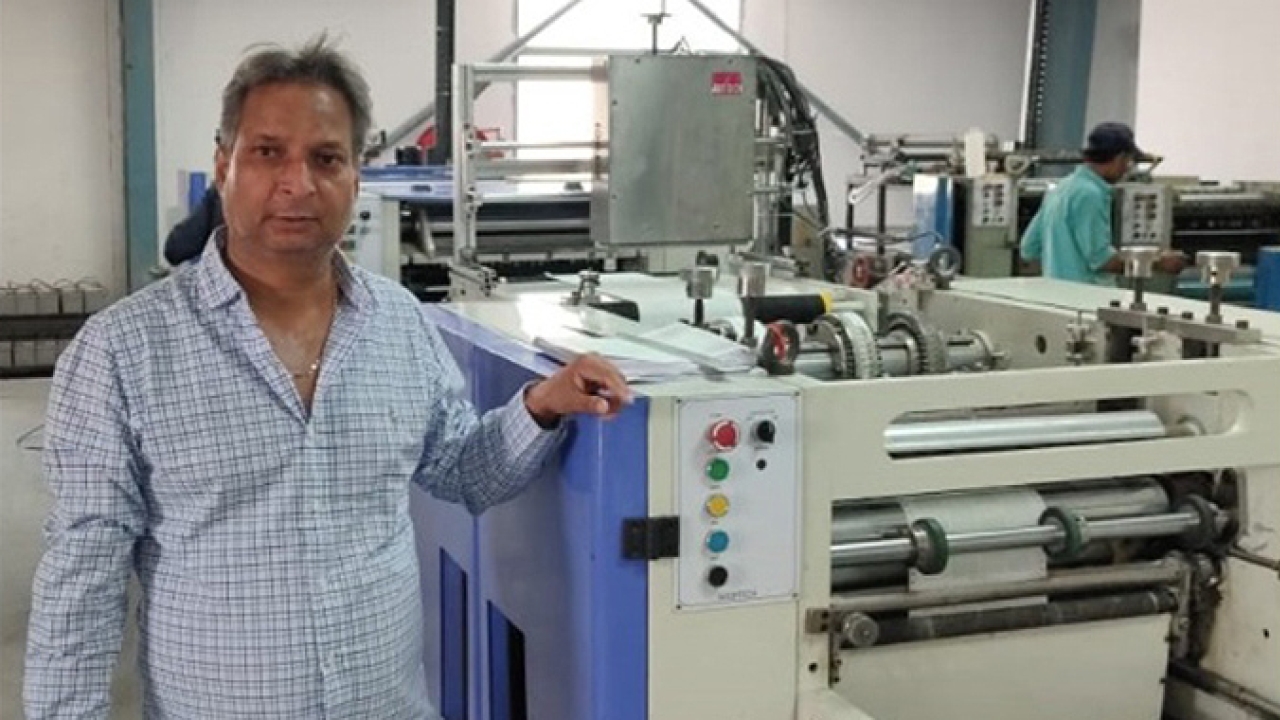 Ajay Jain, Owner International Business Forms with the new Jetsci Global inkjet head by Monotech Systems