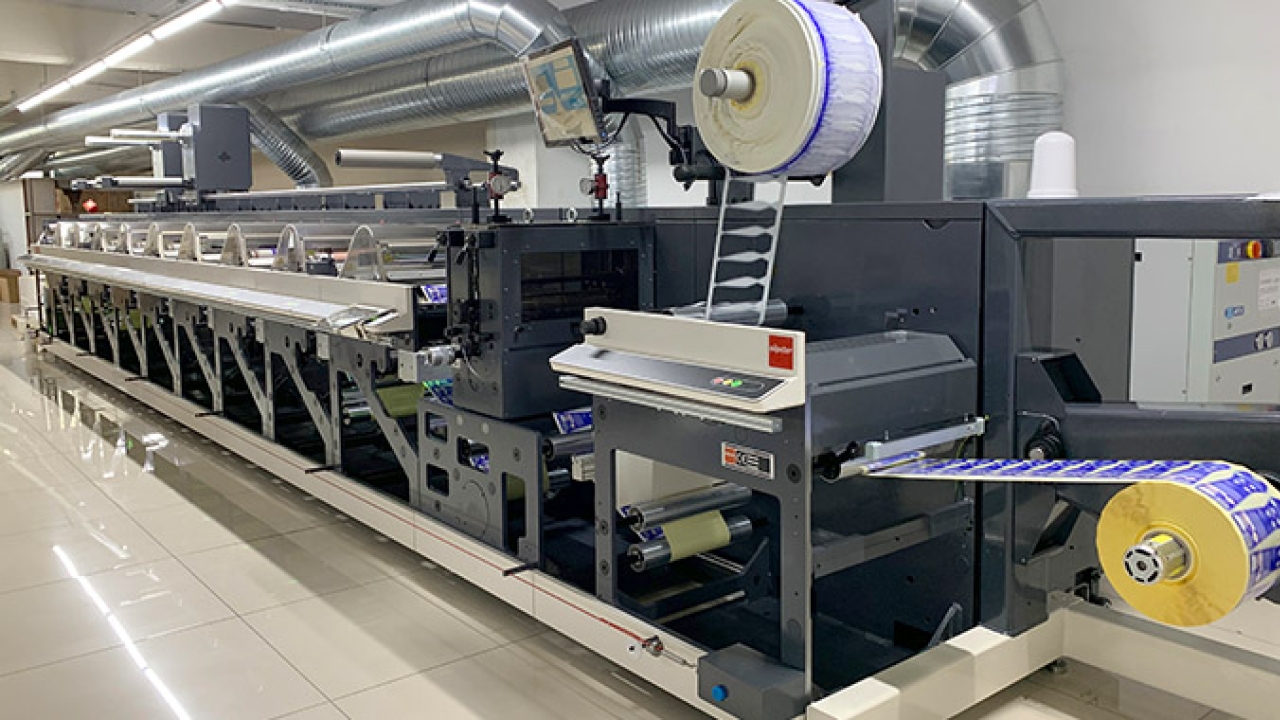 Turkish converter, Hasn't Label, adds capacity with Nilpeter FA-line press