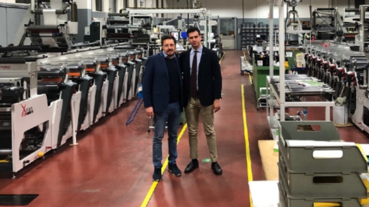 L-R: Michele Ingarao, factory director and Fernando Staino Giocondi, CEO of Carlucci Etichette between two recently installed OMET X6 presses. L-R: Michele Ingarao, factory director and Fernando Staino Giocondi, CEO of Carlucci Etichette between two recently installed OMET X6 presses.