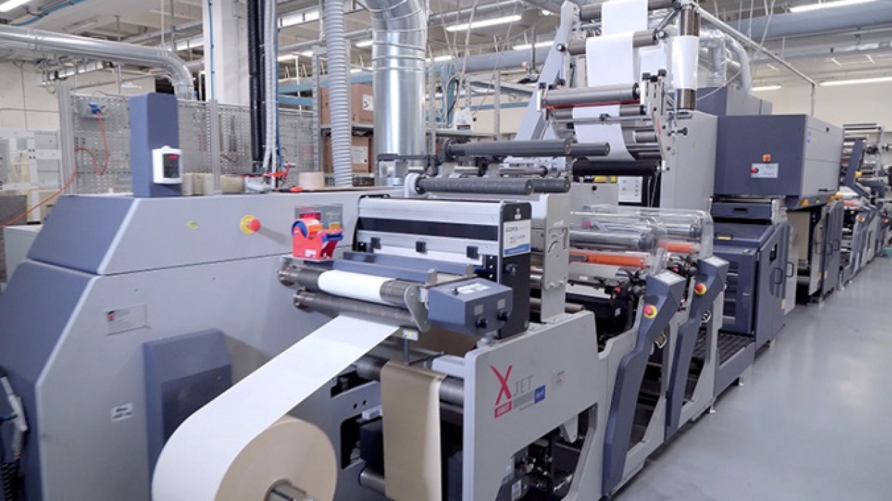 Italian converter Italgrafica Sistemi orders second Omet XJet hybrid press