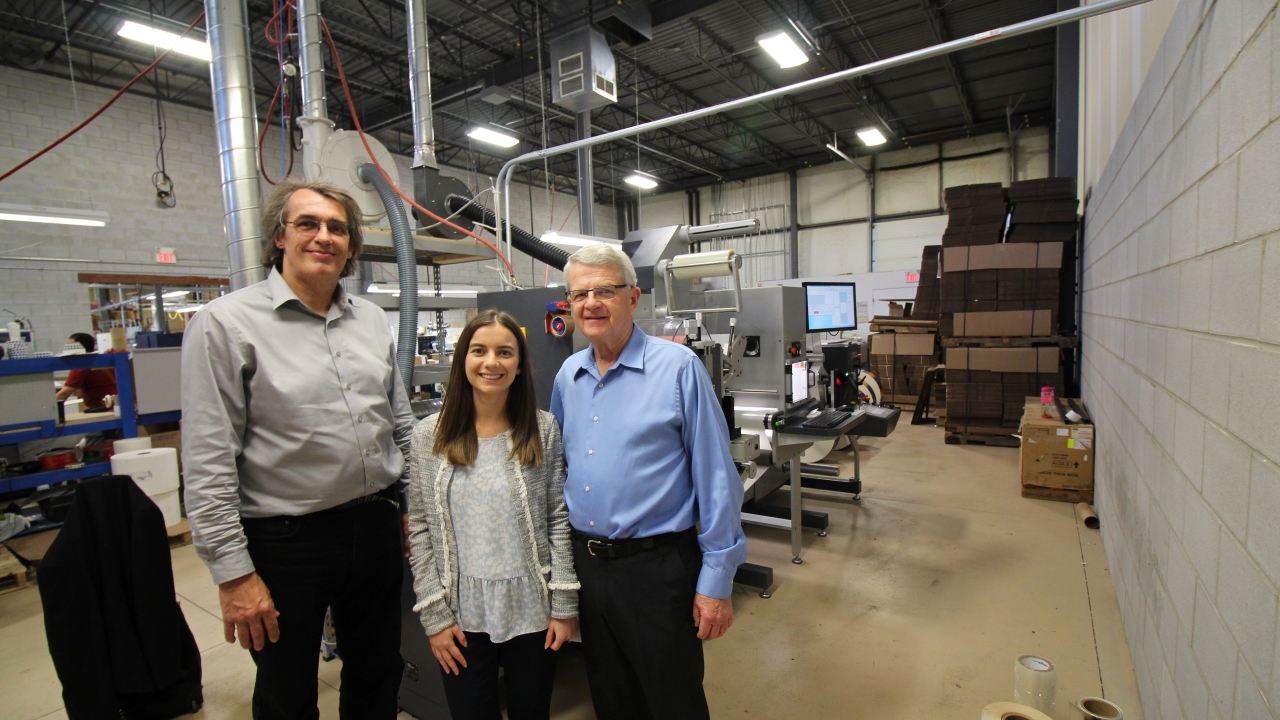 L-R: Jos Kabouw of GM Latam; Deanne Sinclair and Terry Sinclair of Cambridge Label