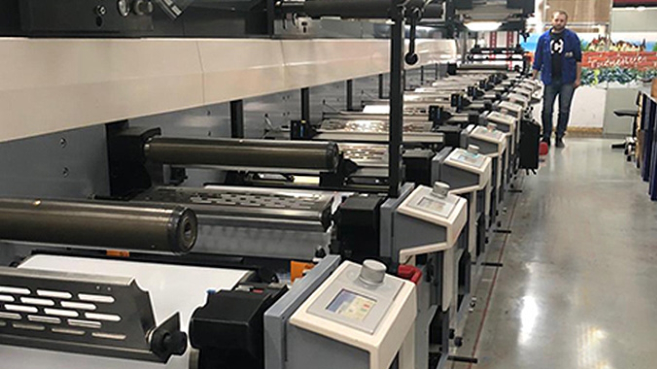 Alyaska-Poligrafoformlenie has invested in a 10-color MPS EFA 430 flexo press to expand its overall production capabilities
