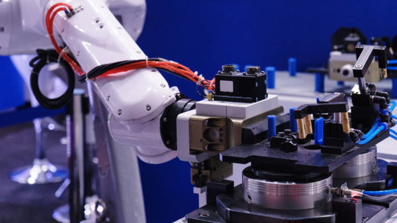 UPM Raflatac offers extreme-strength for durable labeling UPM Raflatac offers extreme-strength for durable labeling