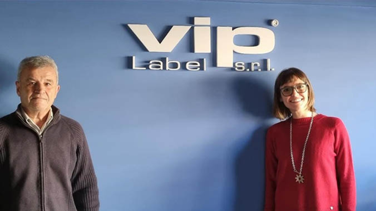 L-R: Leandro Serrano, owner of VIP Label and Cecilia Mendoza, sales manager of Lumila, Epson, and GM representative for Argentina, Uruguay and Paraguay.