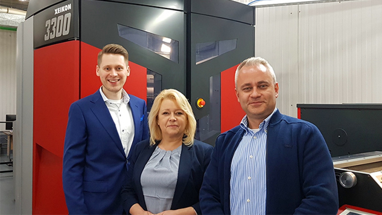 Flexolabels, one of the leading label printers based in Wroclaw, Poland, has taken delivery of a Xeikon 3300 digital label press to further drive business development Flexolabels, one of the leading label printers based in Wroclaw, Poland, has taken delivery of a Xeikon 3300 digital label press to further drive business development