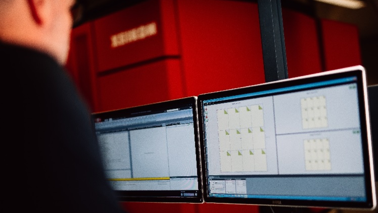 Xeikon X-800 6.0 integrates with Xeikon DFE Xeikon X-800 6.0 integrates with Xeikon DFE