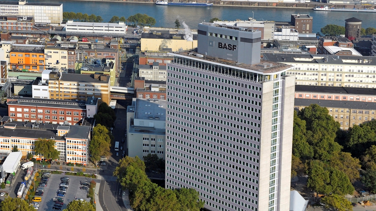BASF expands center of competence for adhesive coatings BASF expands center of competence for adhesive coatings