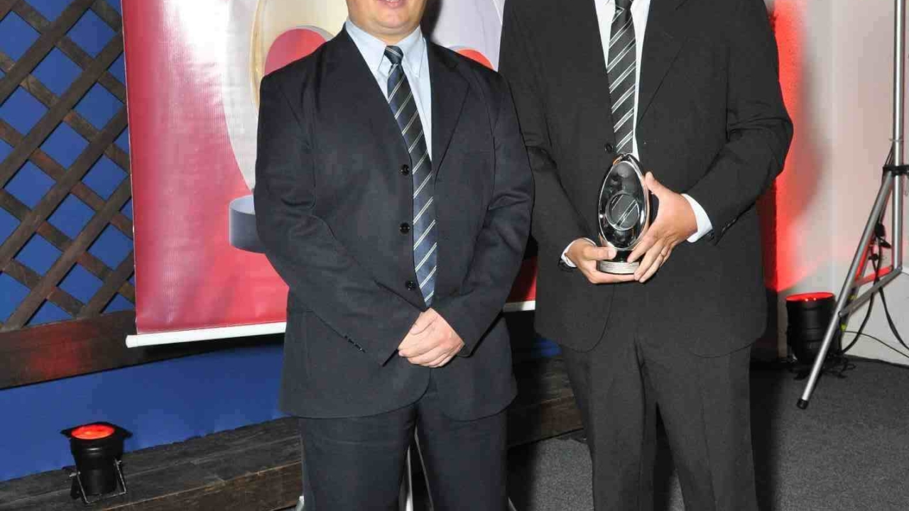 Bobst wins ‘Best of Year’ award in South America Bobst wins ‘Best of Year’ award in South America