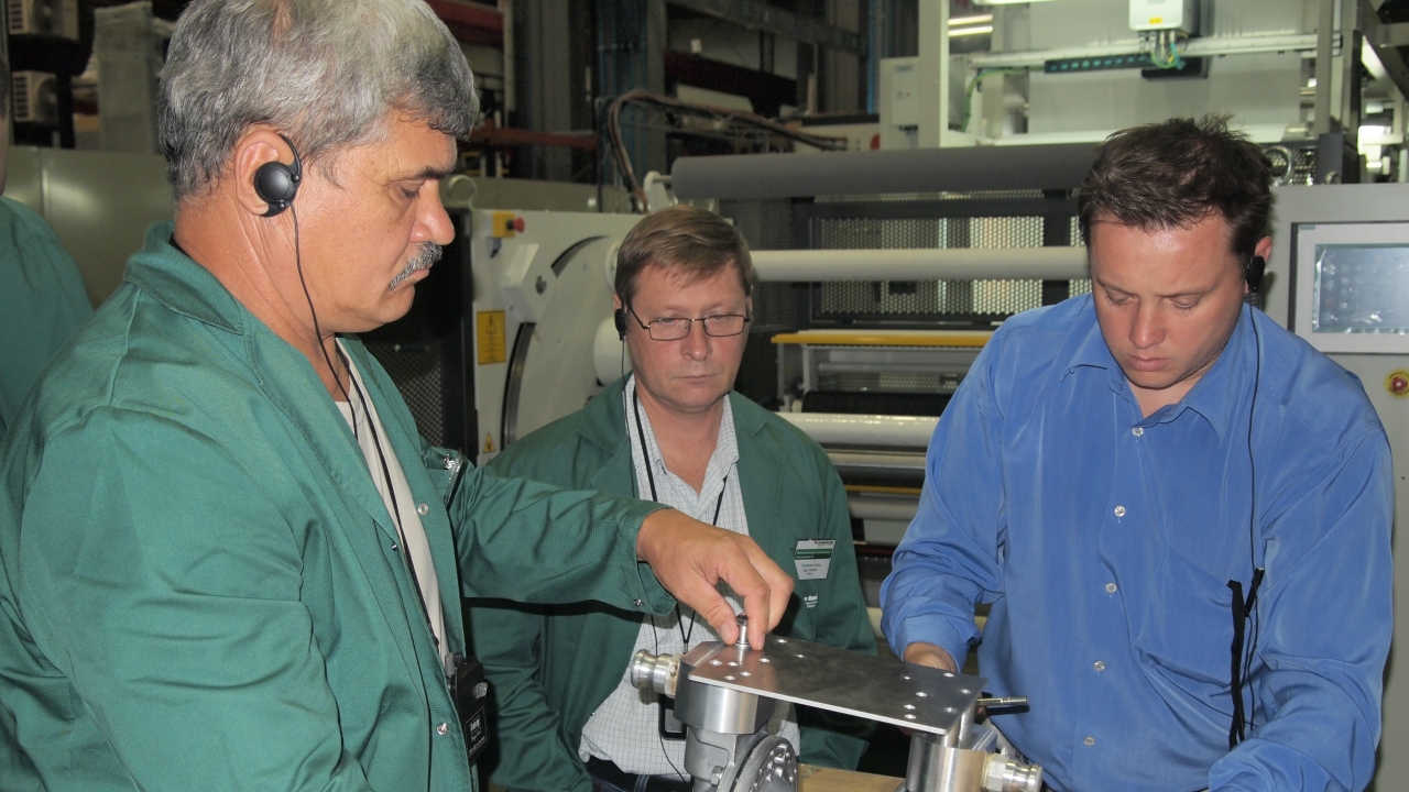 The Manel Xifra Boada Technological Centre, part of Comexi Group, organized two training sessions during September aimed at professionals in the flexible packaging conversion sector, with 20 professionals from nine different countries choosing the Manel Xifra Boada Technological Centre as a reference for broadening their technical know-how in laminating and machine maintenance. The Manel Xifra Boada Technological Centre, part of Comexi Group, organized two training sessions during September aimed at professionals in the flexible packaging conversion sector, with 20 professionals from nine different countries choosing the Manel Xifra Boada Technological Centre as a reference for broadening their technical know-how in laminating and machine maintenance.