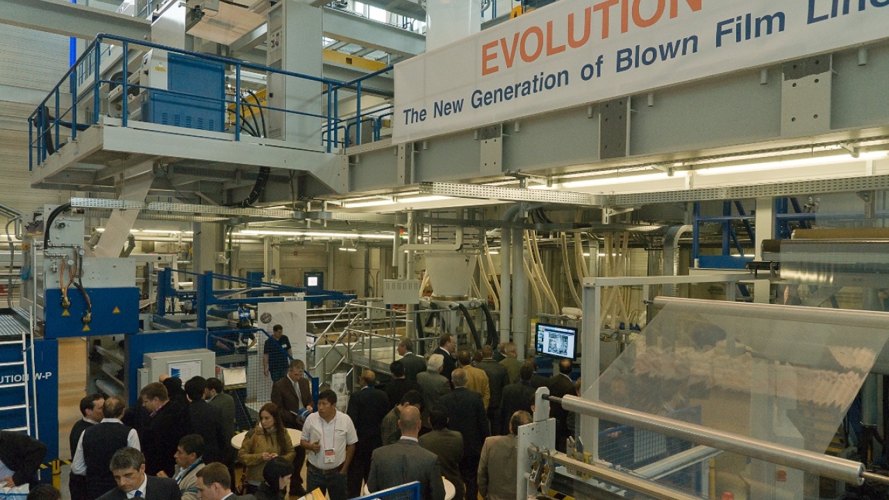 Reifenhäuser uses indirect Drupa traffic to promote Evolution