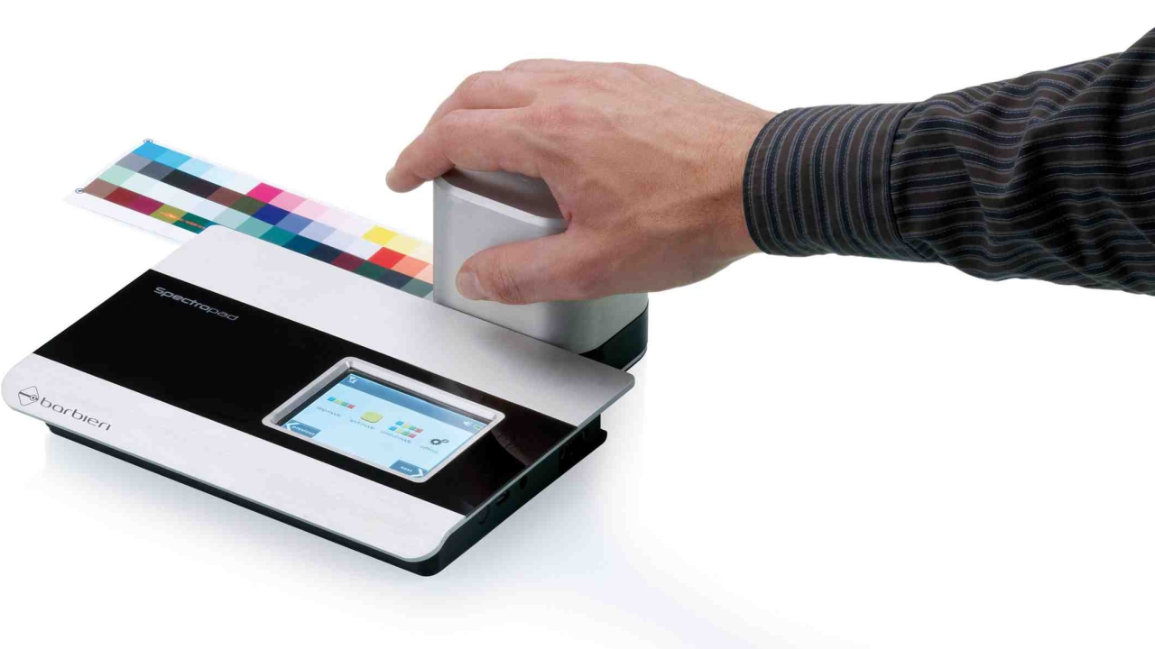 Worlds first fully portable and WiFi-enabled Spectrophotometer Worlds first fully portable and WiFi-enabled Spectrophotometer