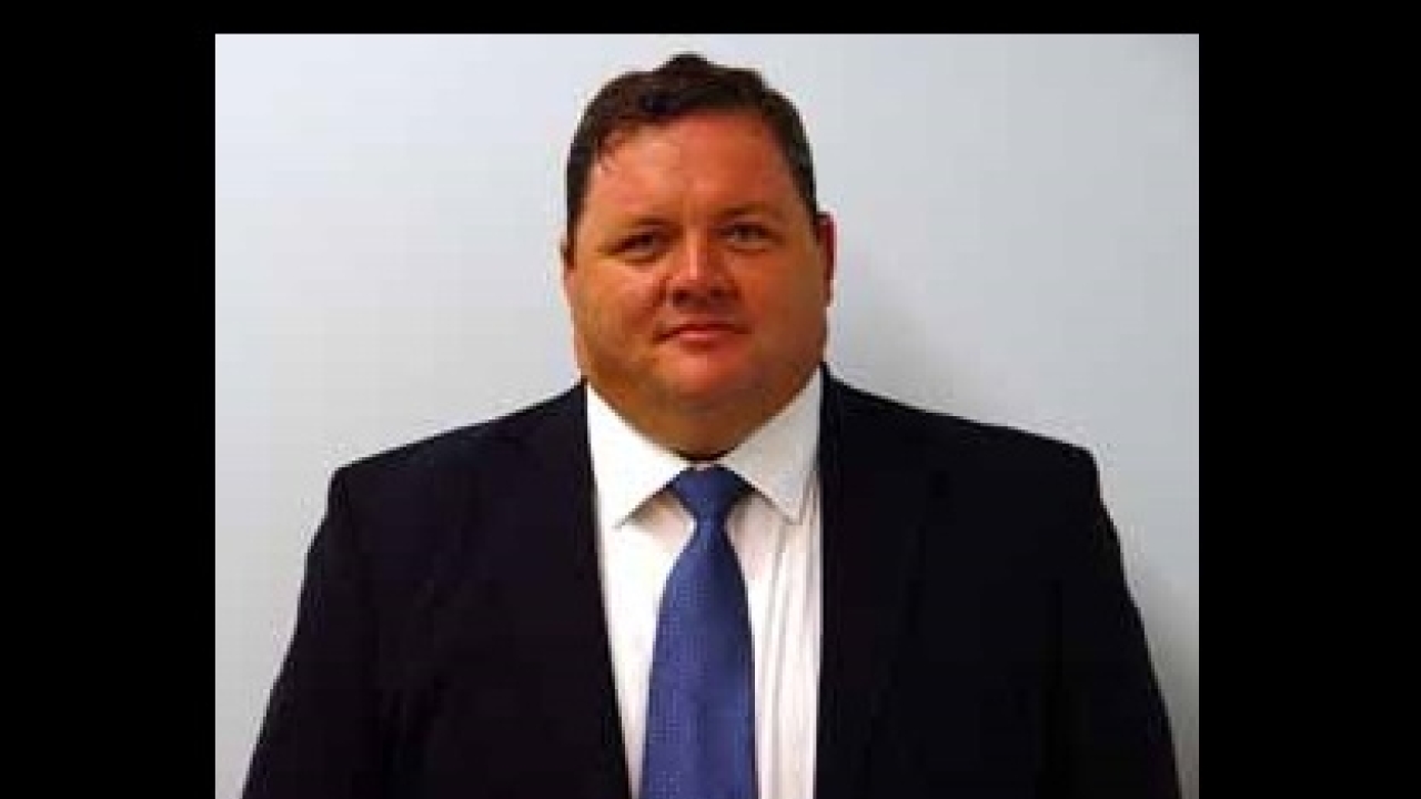Dixon has more than 20 years of industrial sales and field service engineering experience in the US Midwest, Germany and China Dixon has more than 20 years of industrial sales and field service engineering experience in the US Midwest, Germany and China
