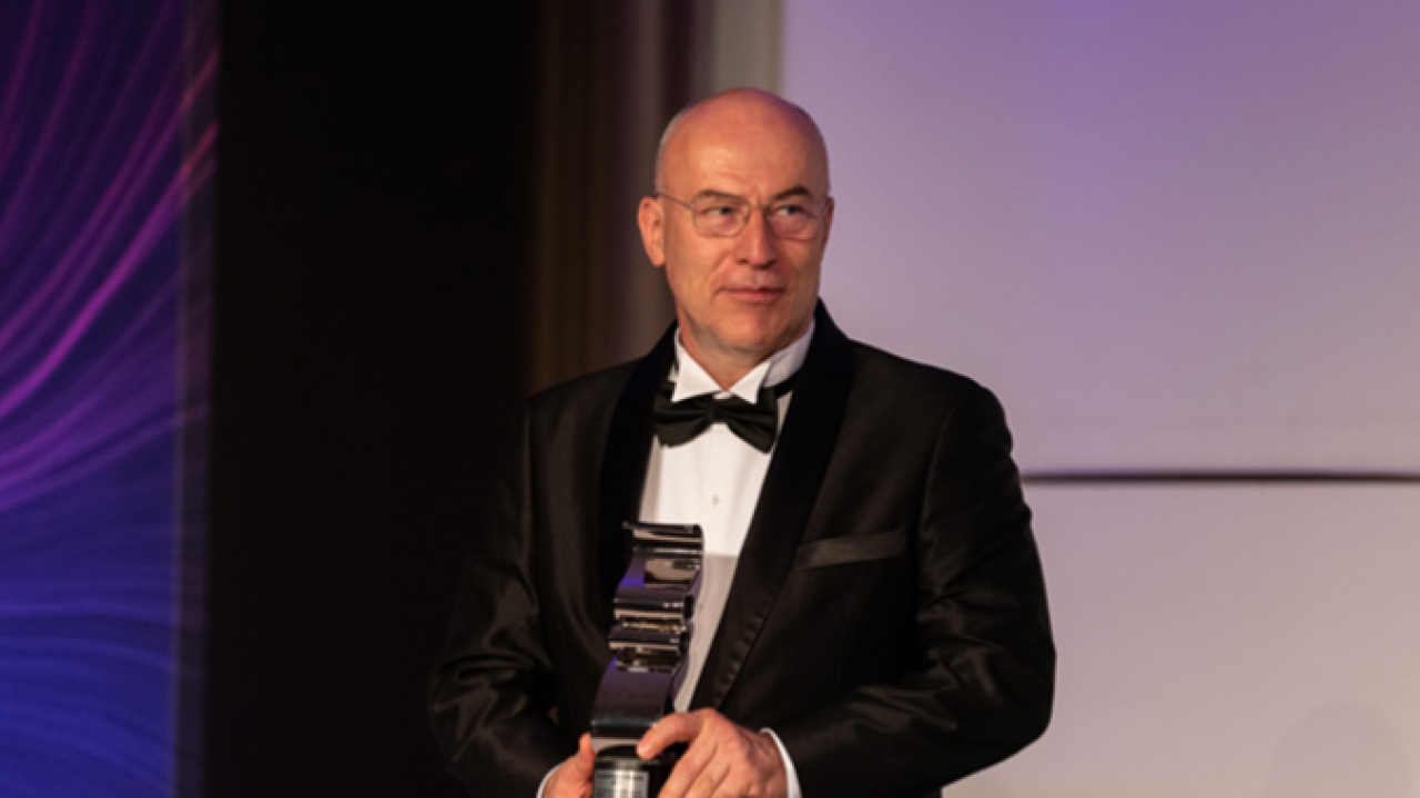 Polar Mohr has named TraffiC Print Online Solutions as the best customer and sales team of the year Polar Mohr has named TraffiC Print Online Solutions as the best customer and sales team of the year